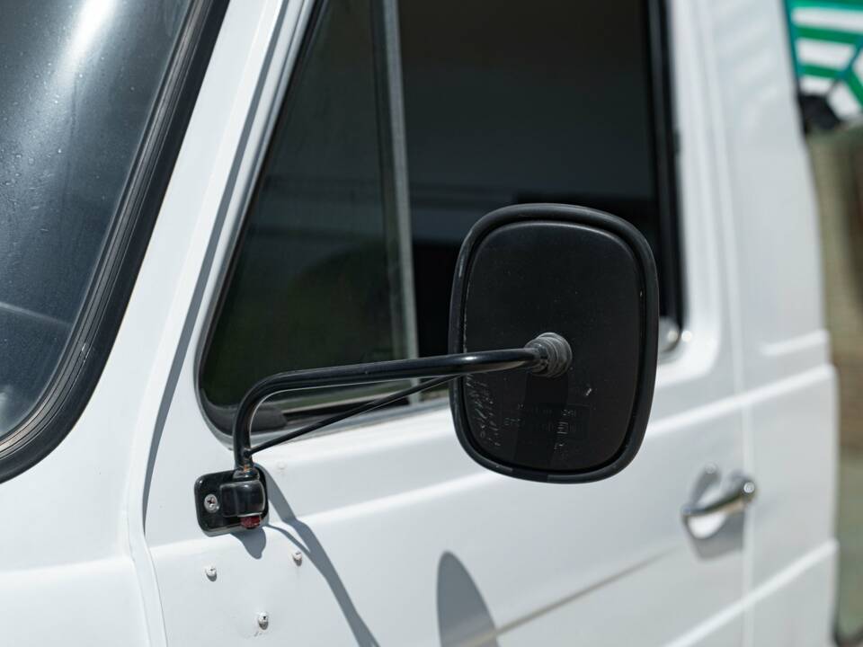 Imagen 11/39 de FIAT 238 - 1500 (1976)