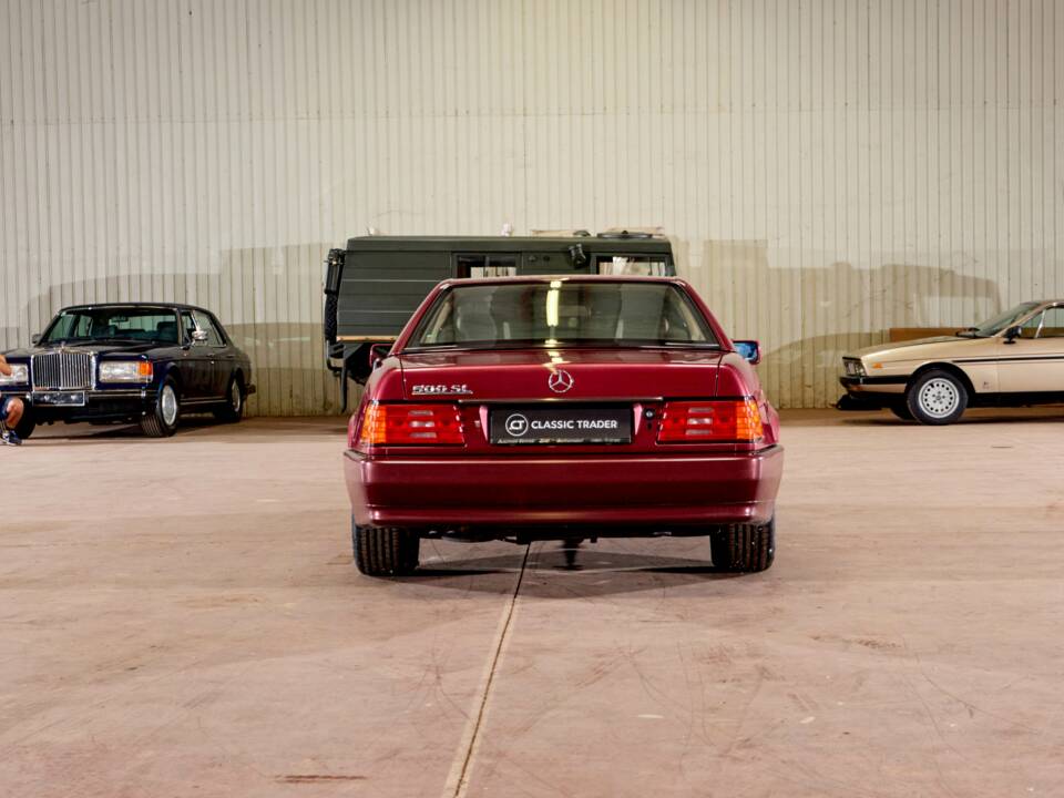 Image 8/43 of Mercedes-Benz 500 SL (1992)