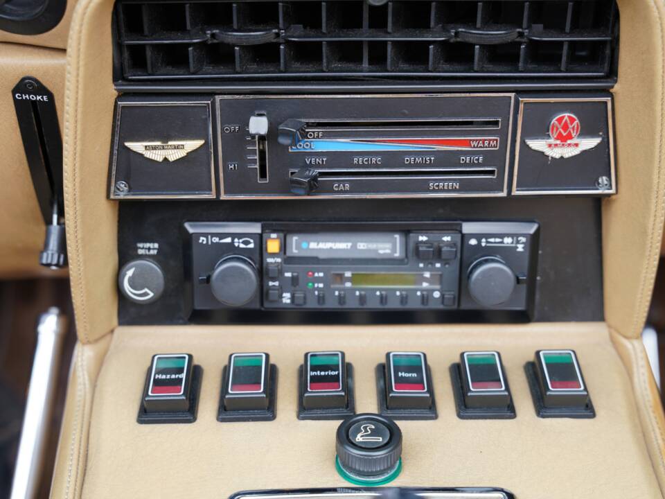 Imagen 23/50 de Aston Martin V8 Volante (1982)