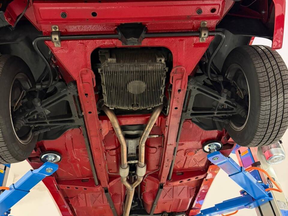 Bild 3/28 von Alfa Romeo 75 3.0 V6 America (1988)