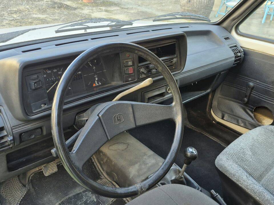 Image 20/43 of Volkswagen Caddy I 1.6 D (1990)