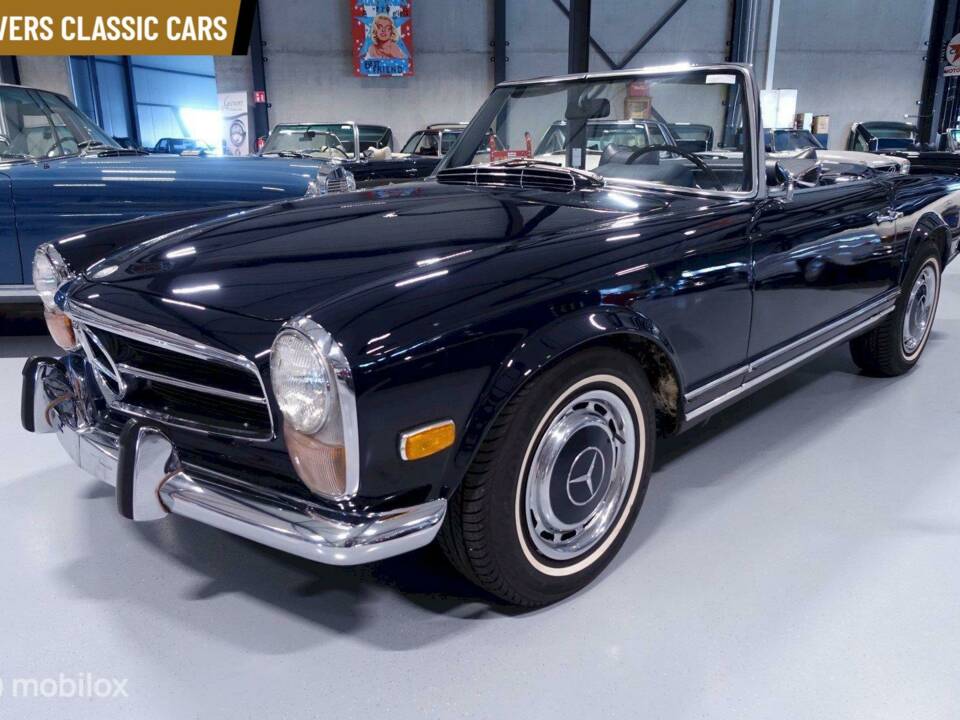 Immagine 2/12 di Mercedes-Benz 280 SL (1971)