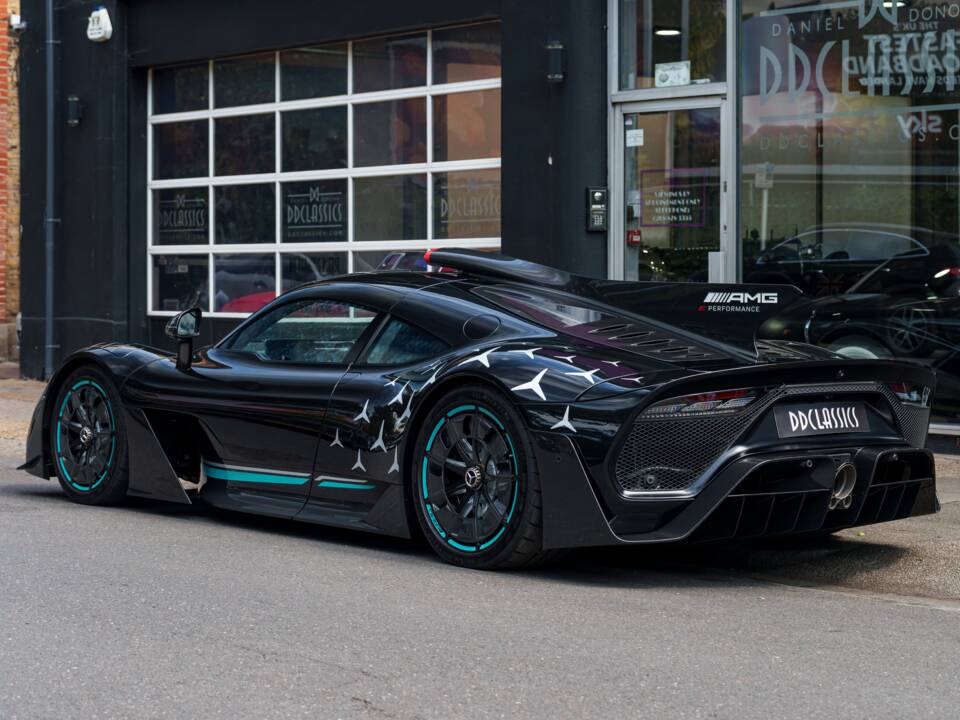 Image 4/23 of Mercedes-AMG One (2025)