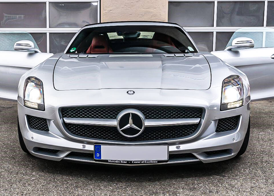 Image 3/9 of Mercedes-Benz SLS AMG Roadster (2012)