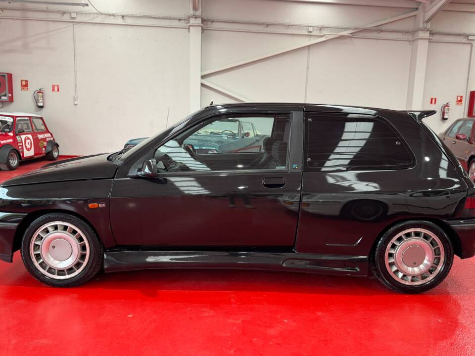 Immagine 8/23 di Renault Clio I 1.8 16V (1991)