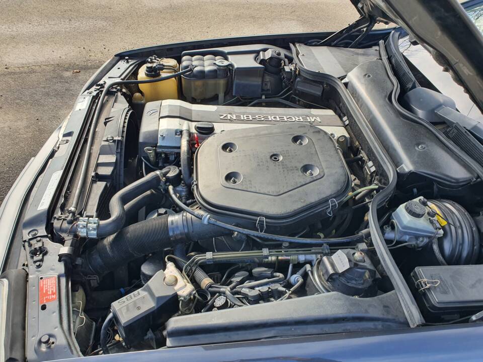 Image 12/16 of Mercedes-Benz 300 SL-24 (1991)