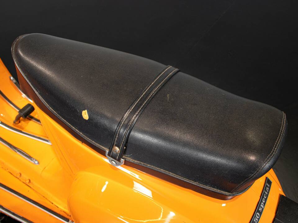 Image 15/33 of Piaggio DUMMY (1974)