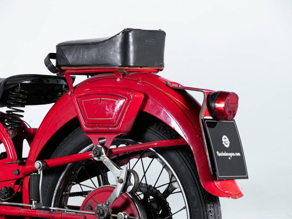Image 26/50 of Moto Guzzi DUMMY (1955)