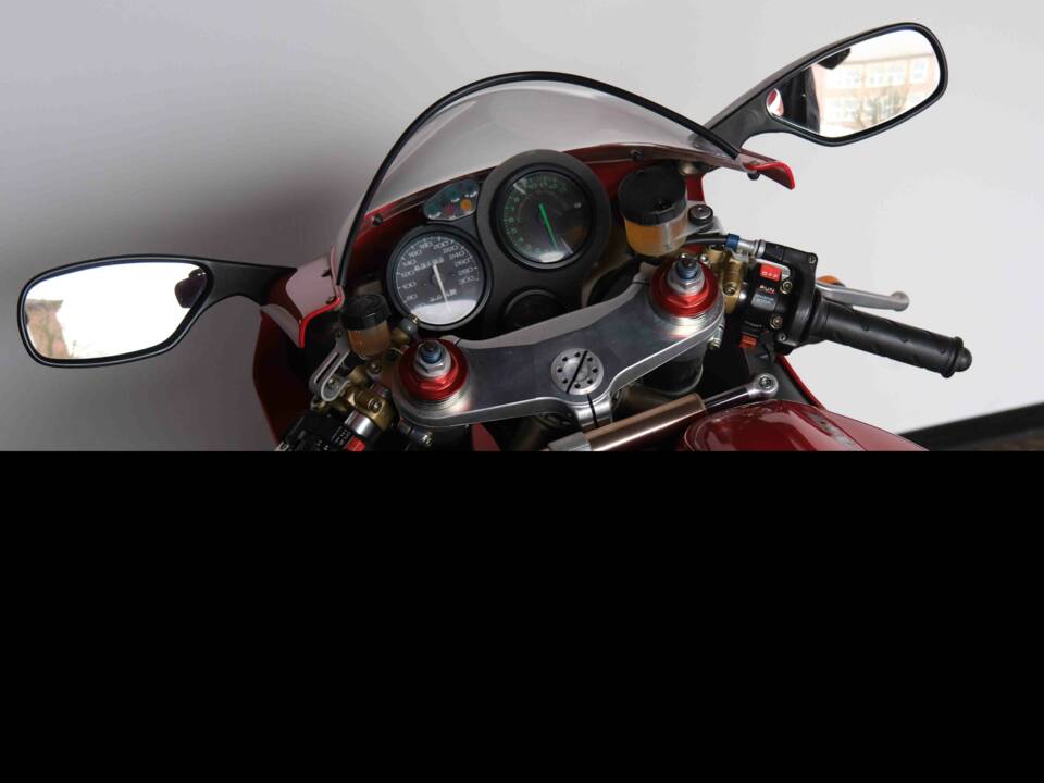 Bild 76/93 von Ducati 916 Strada (1994)