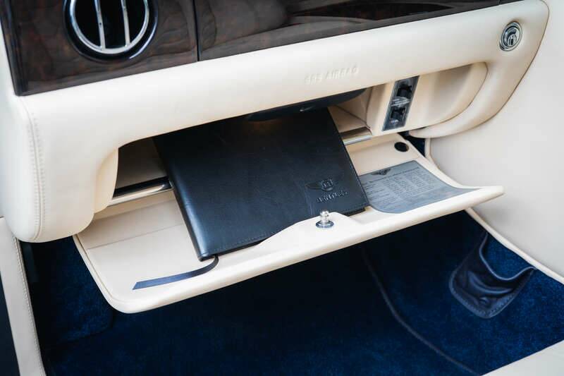 Image 31/47 of Bentley Arnage T (2005)