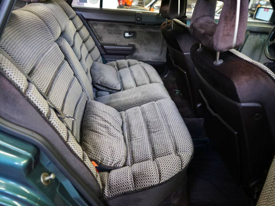 Immagine 25/39 di Audi 200 5T (1982)