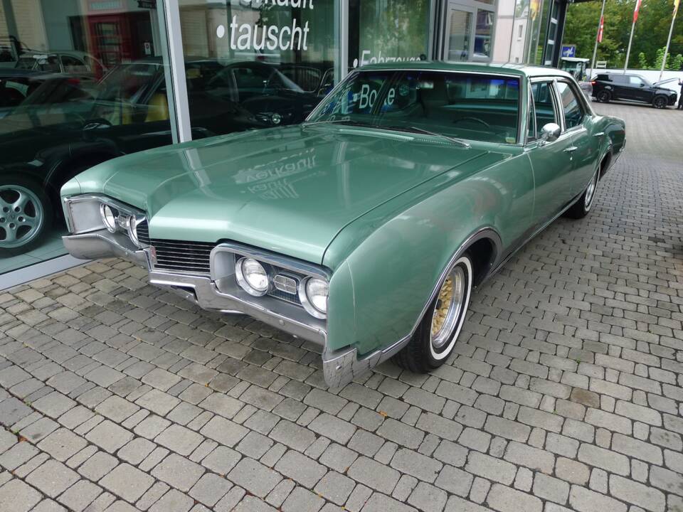 Imagen 3/15 de Oldsmobile Delta 88 (1967)