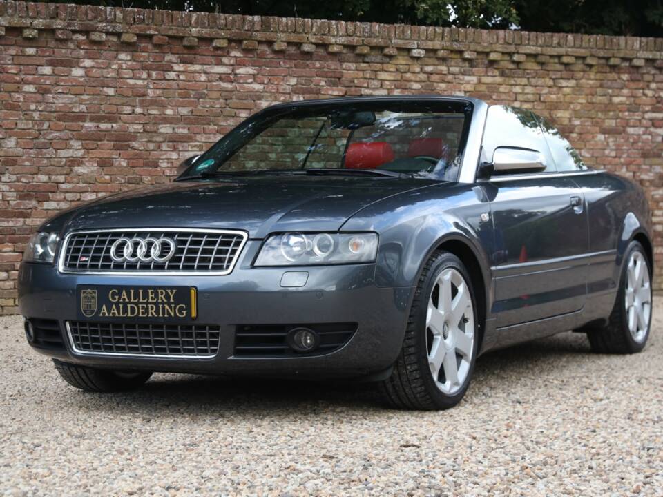 Image 27/50 de Audi S4 (2004)