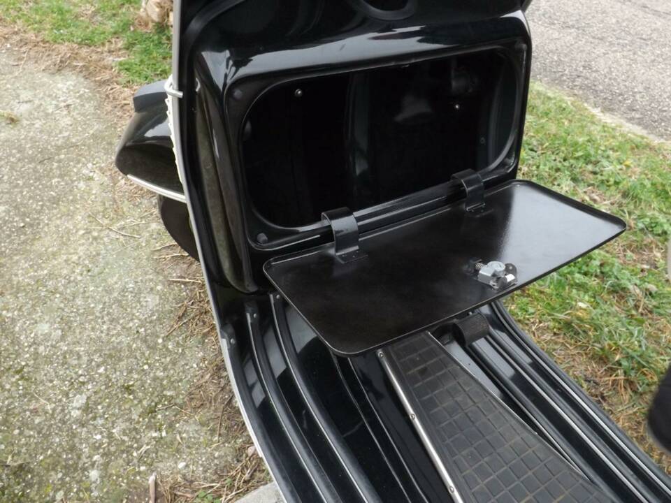 Image 47/50 of Piaggio Vespa PX 125 E (1983)
