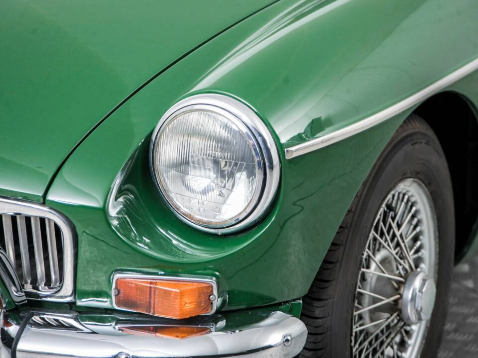Bild 22/50 von MG MGB GT (1968)