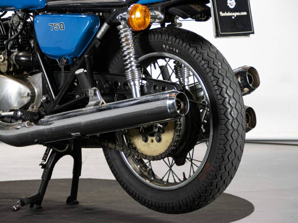 Bild 13/48 von Kawasaki 750 H2 Mach IV (1972)