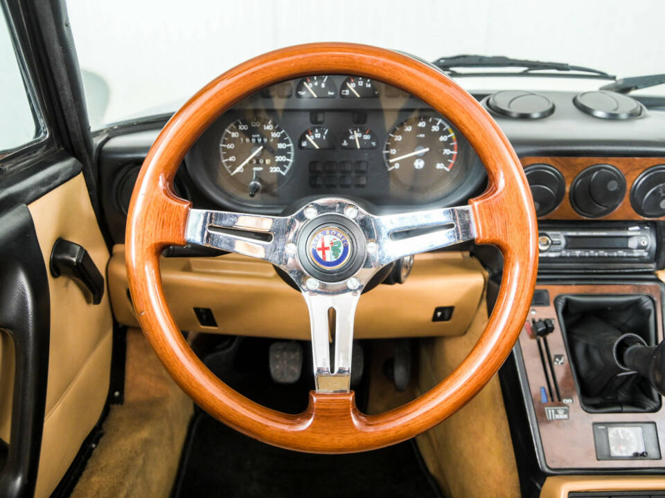 Bild 8/50 von Alfa Romeo 2.0 Spider (1991)