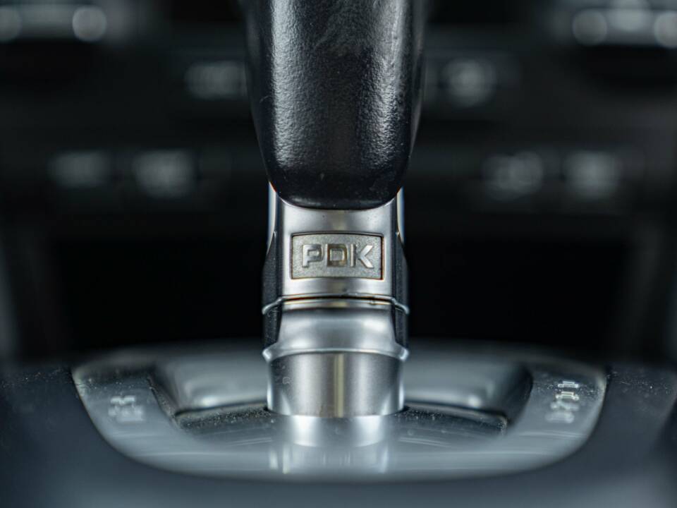 Image 43/50 of Porsche 911 Carrera (2009)