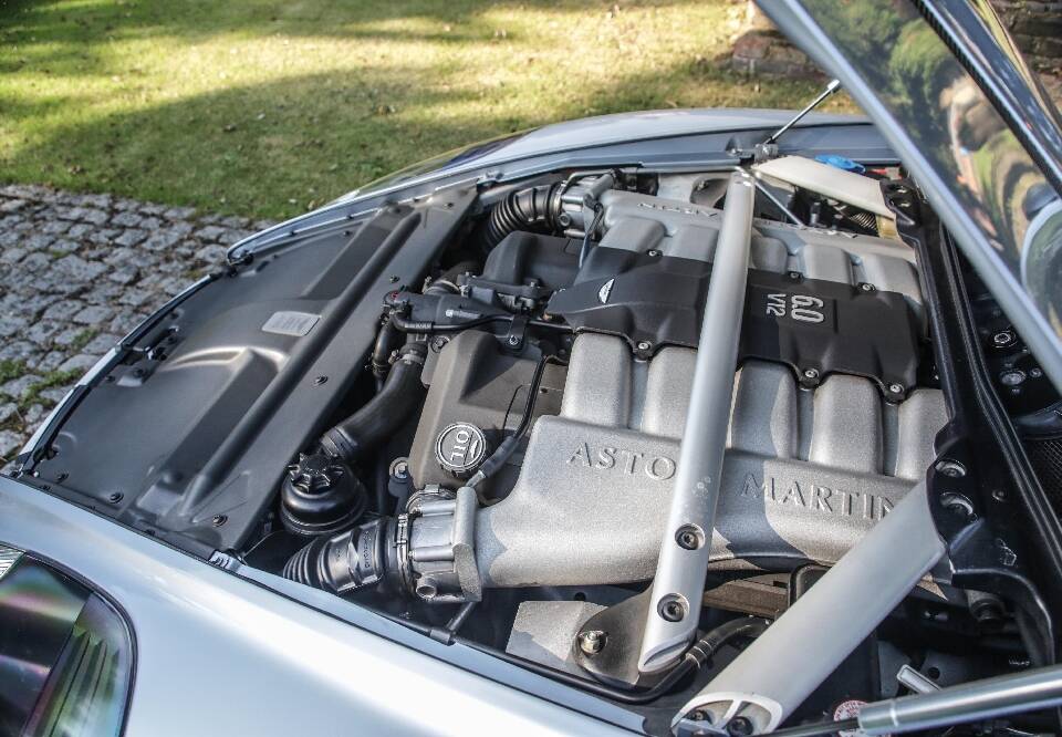 Bild 15/30 von Aston Martin DB 9 Volante (2006)