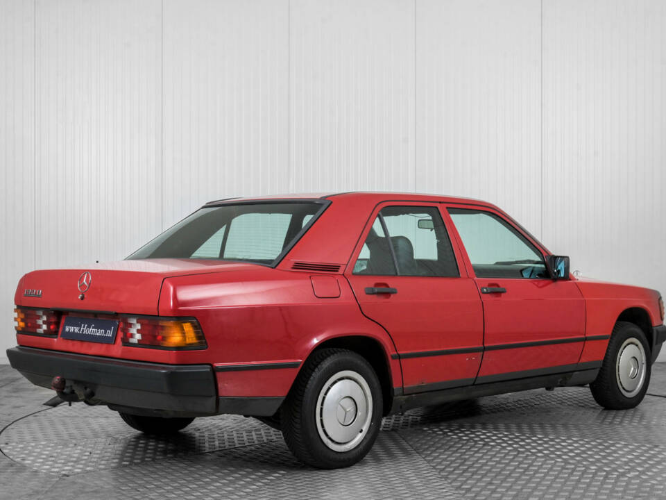 Imagen 2/50 de Mercedes-Benz 190 D (1984)