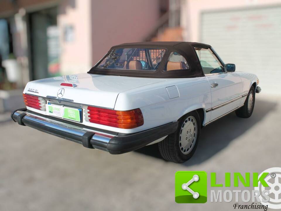 Bild 6/10 von Mercedes-Benz 560 SL (1988)