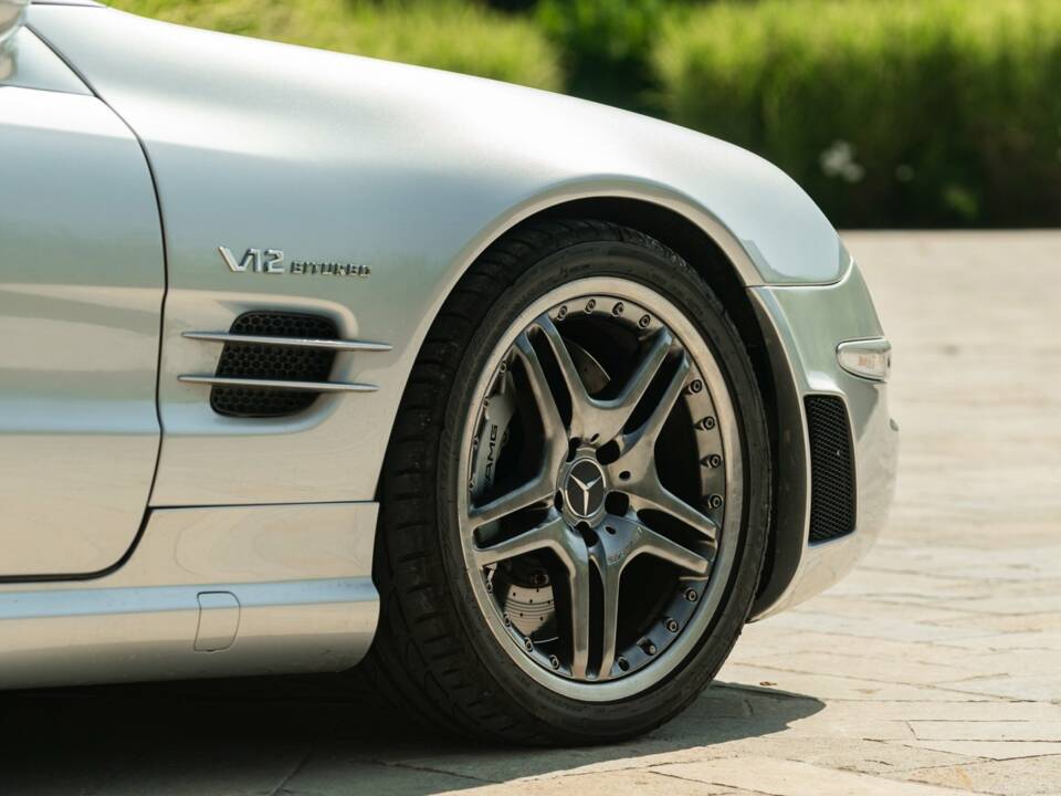 Image 22/50 de Mercedes-Benz SL 65 AMG (2005)