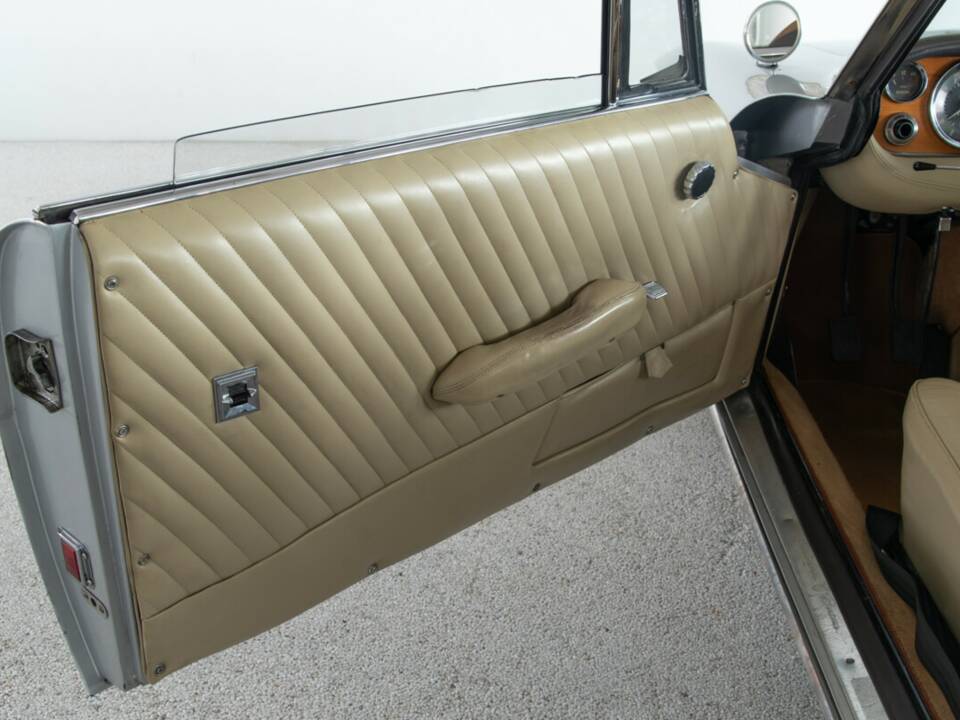 Bild 31/47 von ISO Rivolta 300 (1966)