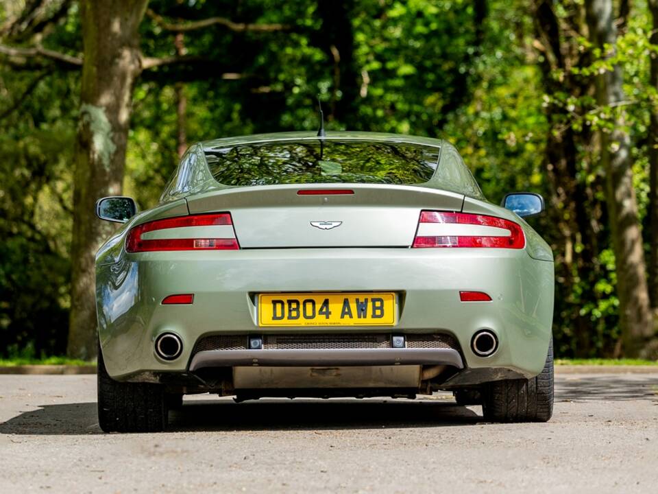 Immagine 7/14 di Aston Martin V8 Vantage (2007)