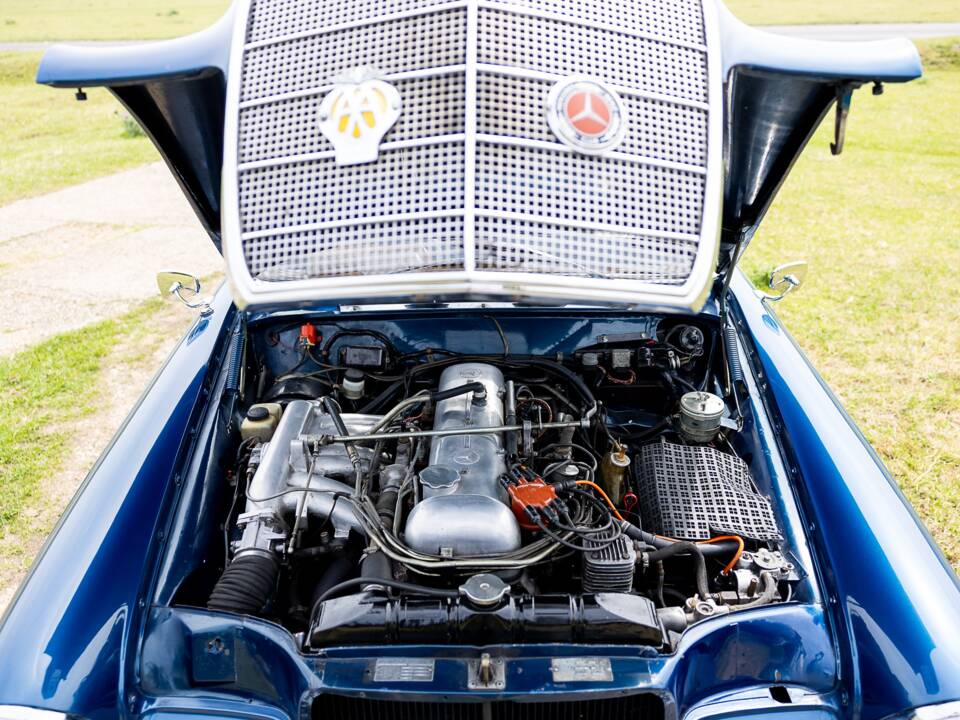 Bild 16/50 von Mercedes-Benz 300 SE (1965)