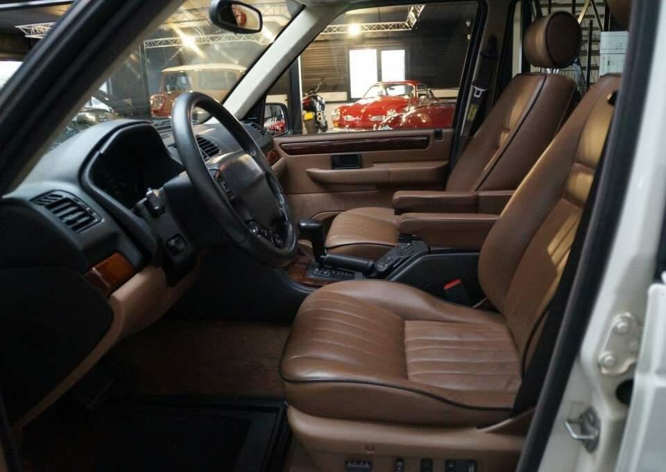 Bild 6/50 von Land Rover Range Rover 4.0 SE (1997)