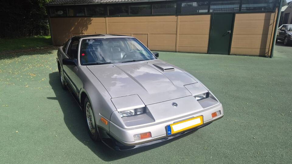 Bild 5/21 von Nissan 300 ZX (1984)
