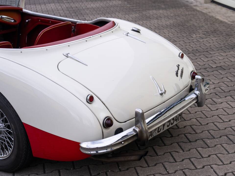 Image 27/72 de Austin-Healey 3000 Mk II (BJ7) (1962)