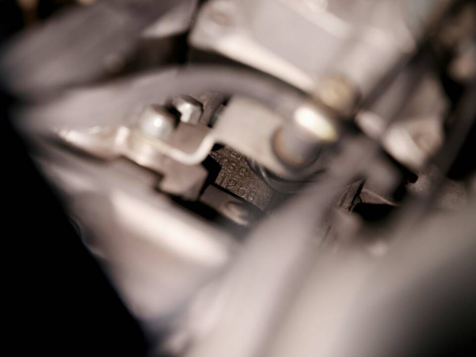 Image 42/50 of Ferrari 308 GTSi (1982)
