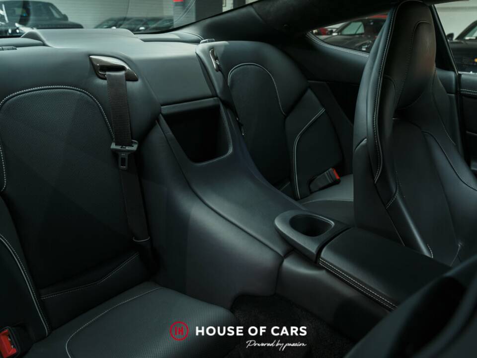 Imagen 18/22 de Aston Martin Vanquish (2017)