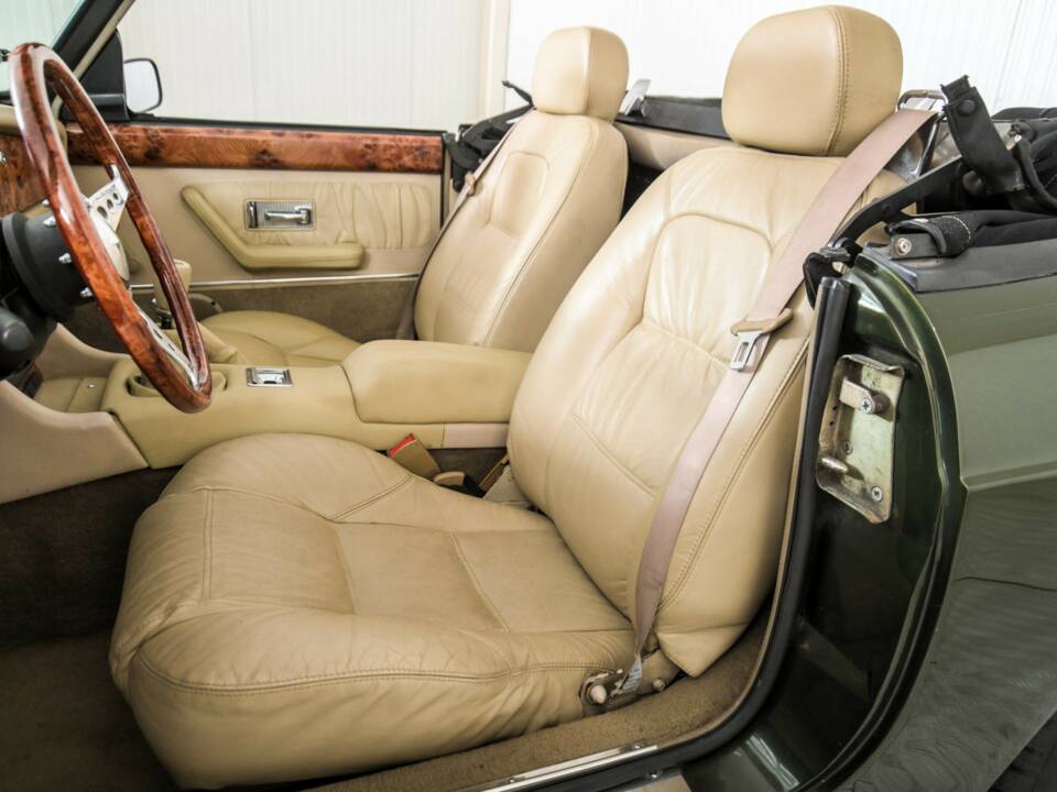 Immagine 26/50 di MG RV8 (1994)