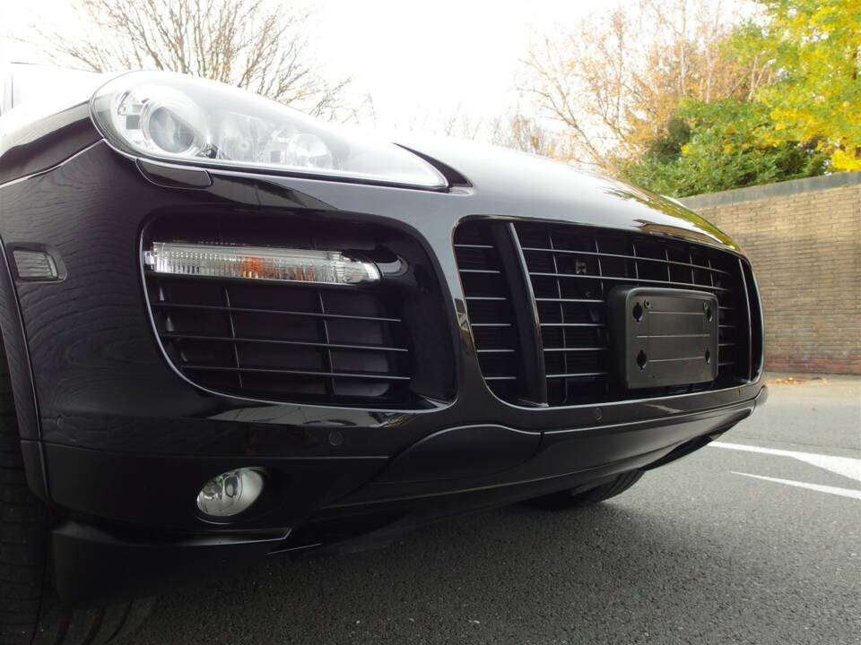 Immagine 8/99 di Porsche Cayenne GTS (2008)