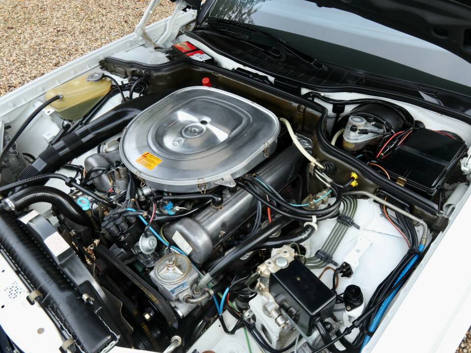 Bild 4/50 von Mercedes-Benz 380 SEL (1983)