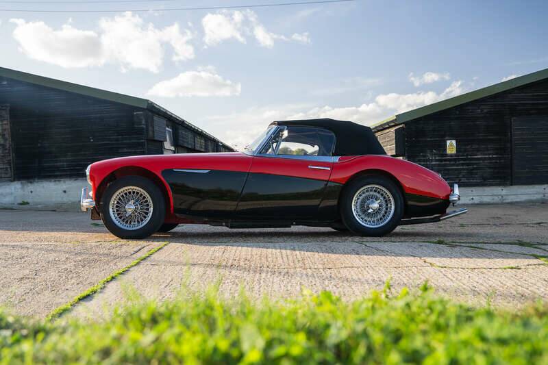 Image 5/50 of Austin-Healey 3000 Mk II (BJ7) (1962)