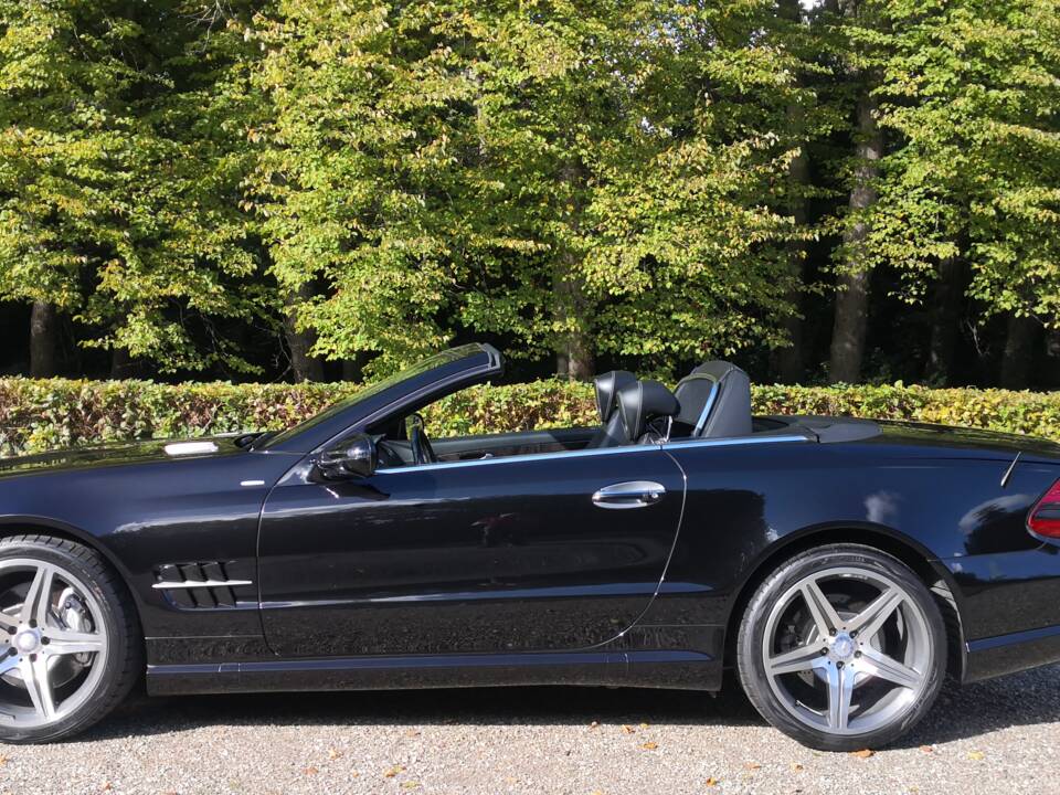 Afbeelding 7/45 van Mercedes-Benz SL 350 (2010)