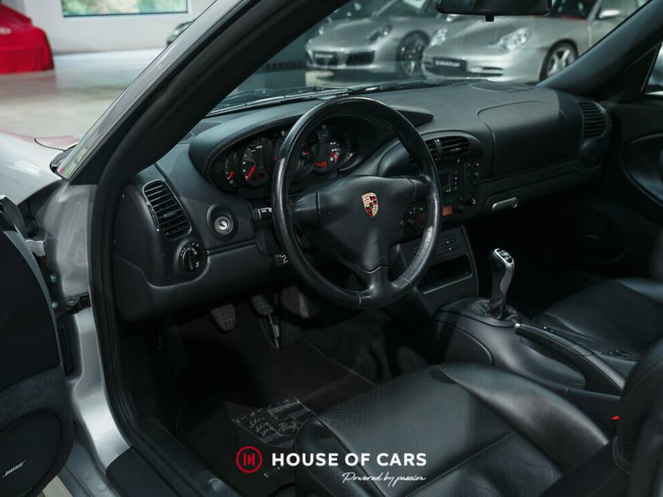 Bild 14/22 von Porsche 911 Carrera 4S (2003)