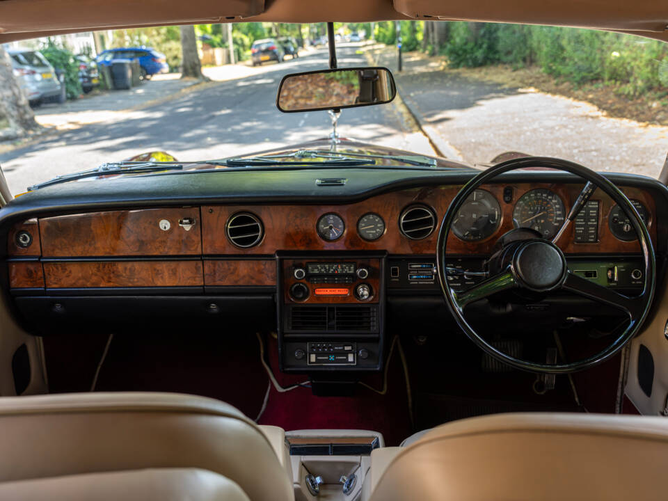 Bild 15/31 von Rolls-Royce Silver Shadow II (1978)