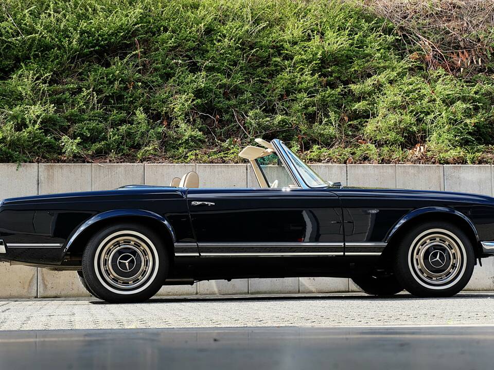 Immagine 14/66 di Mercedes-Benz 280 SL (1969)