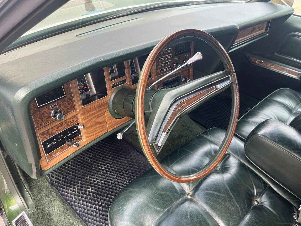 Image 11/20 of Lincoln Continental Mark IV (1973)