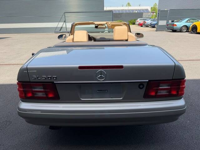 Image 4/23 of Mercedes-Benz SL 500 (1998)