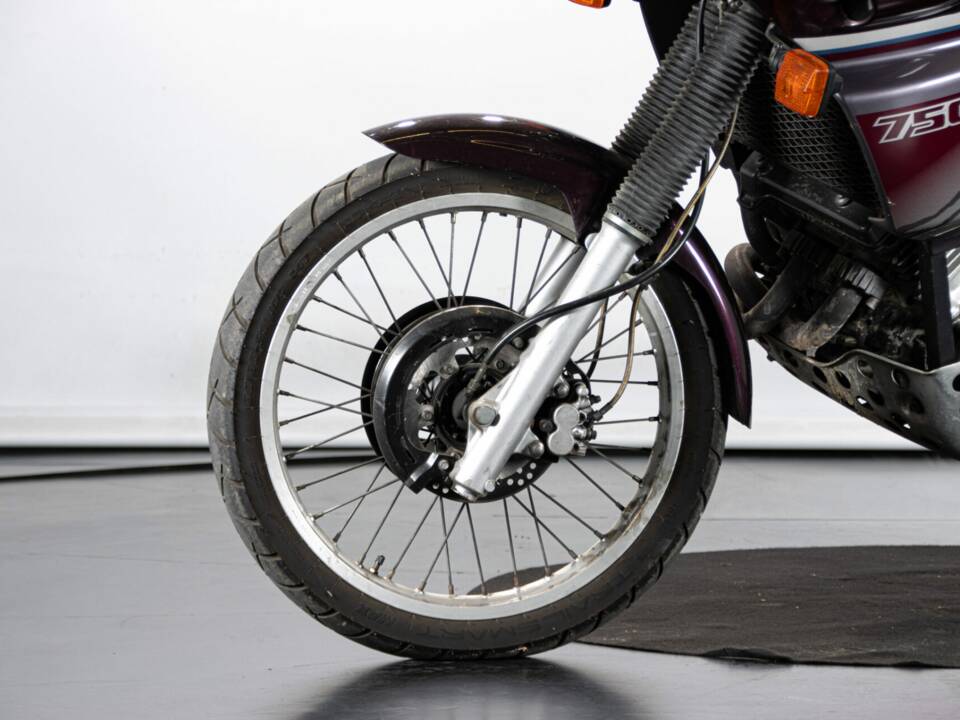 Image 49/50 of Yamaha XTZ 750 SuperTéneré (1990)