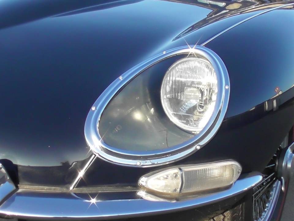 Bild 10/50 von Jaguar E-Type (1967)
