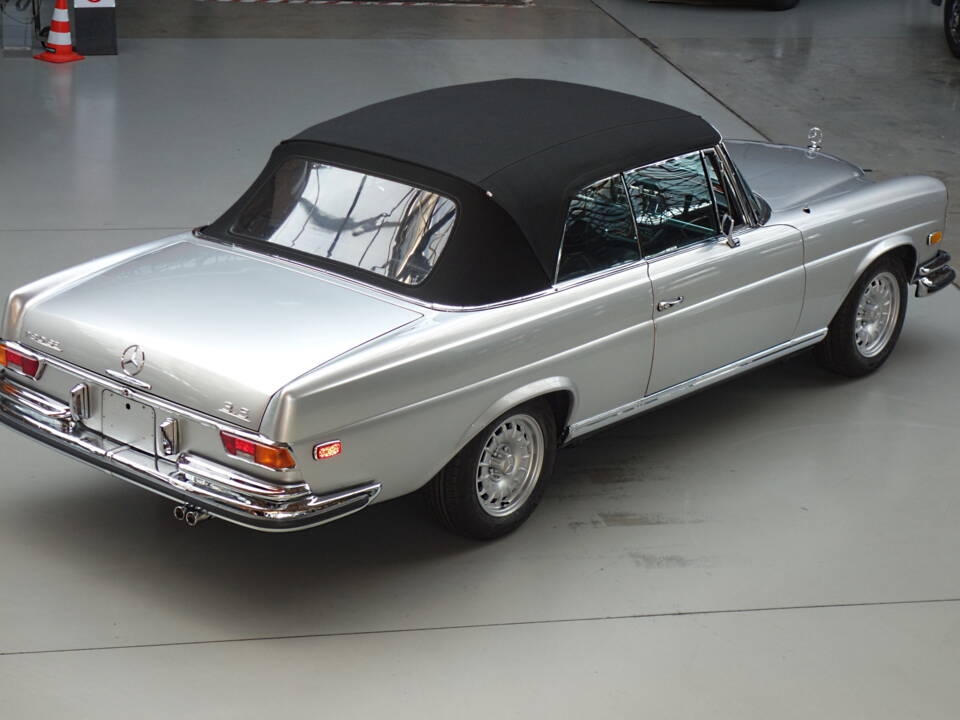 Imagen 11/27 de Mercedes-Benz 280 SE 3,5 (1970)