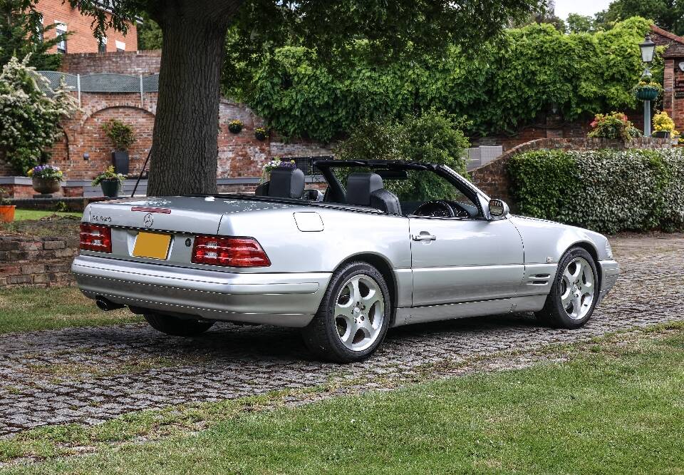 Image 37/37 of Mercedes-Benz SL 320 (2000)