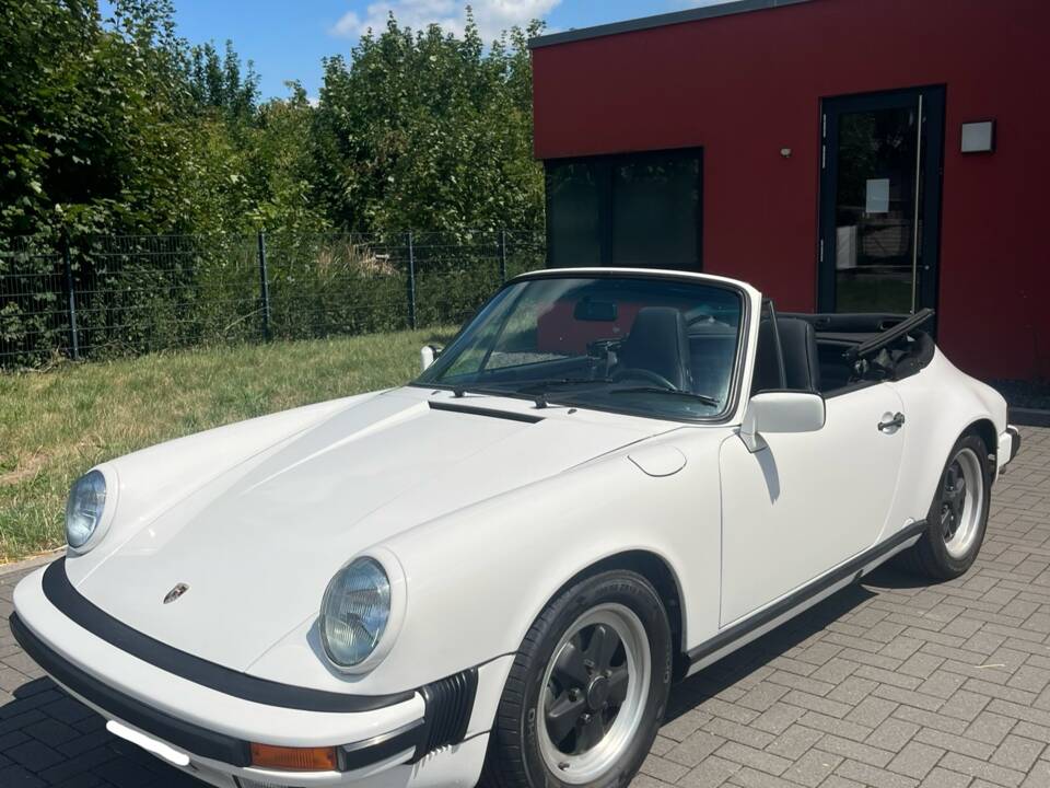 Immagine 6/18 di Porsche 911 Carrera 3.2 (1986)