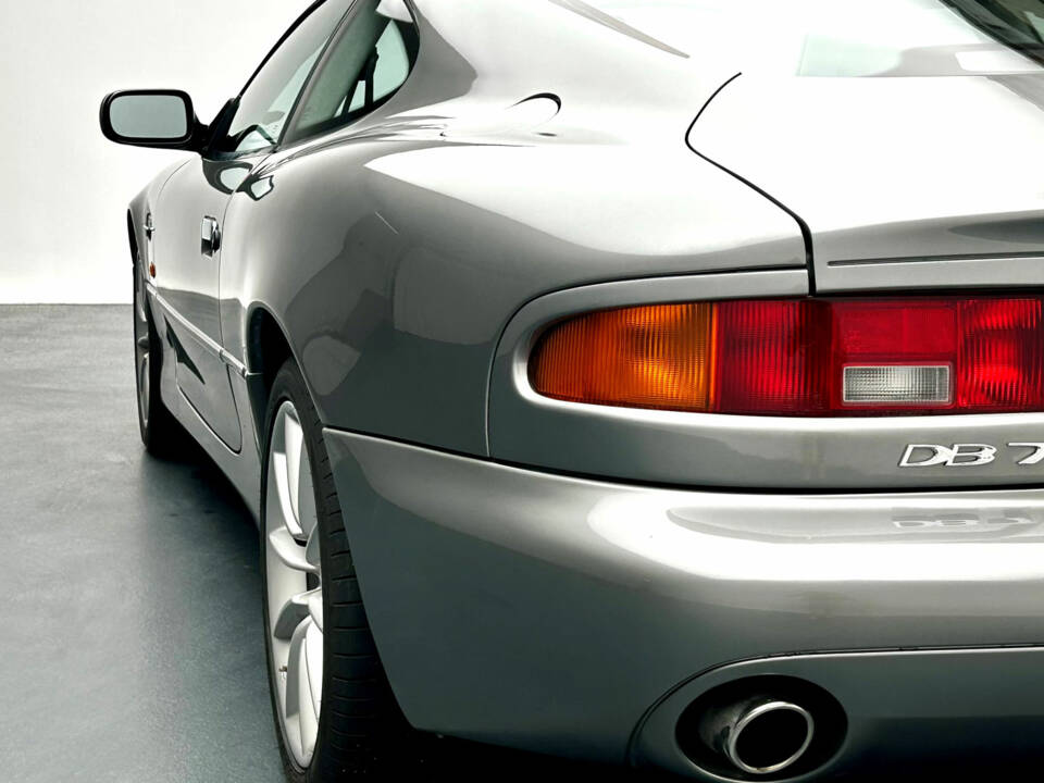Bild 4/10 von Aston Martin DB 7 Vantage (2001)